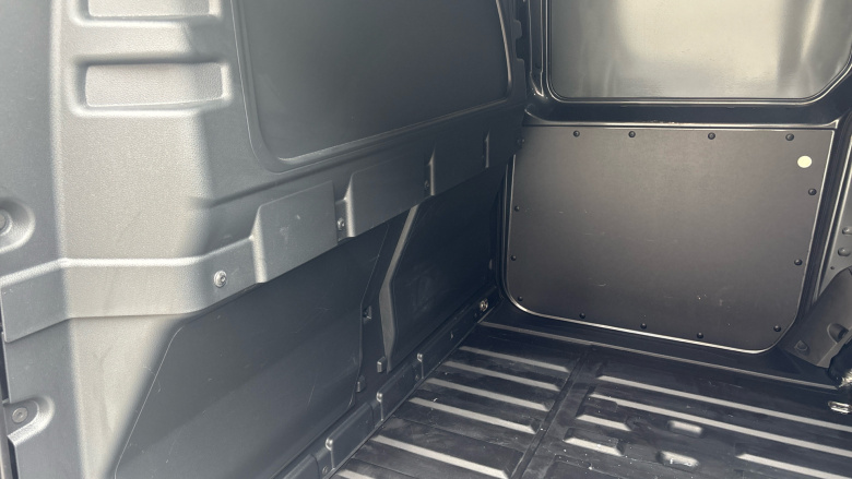 Ford Transit Connect 230 L2 Diesel 2.0 EcoBlue 102ps Limited Van